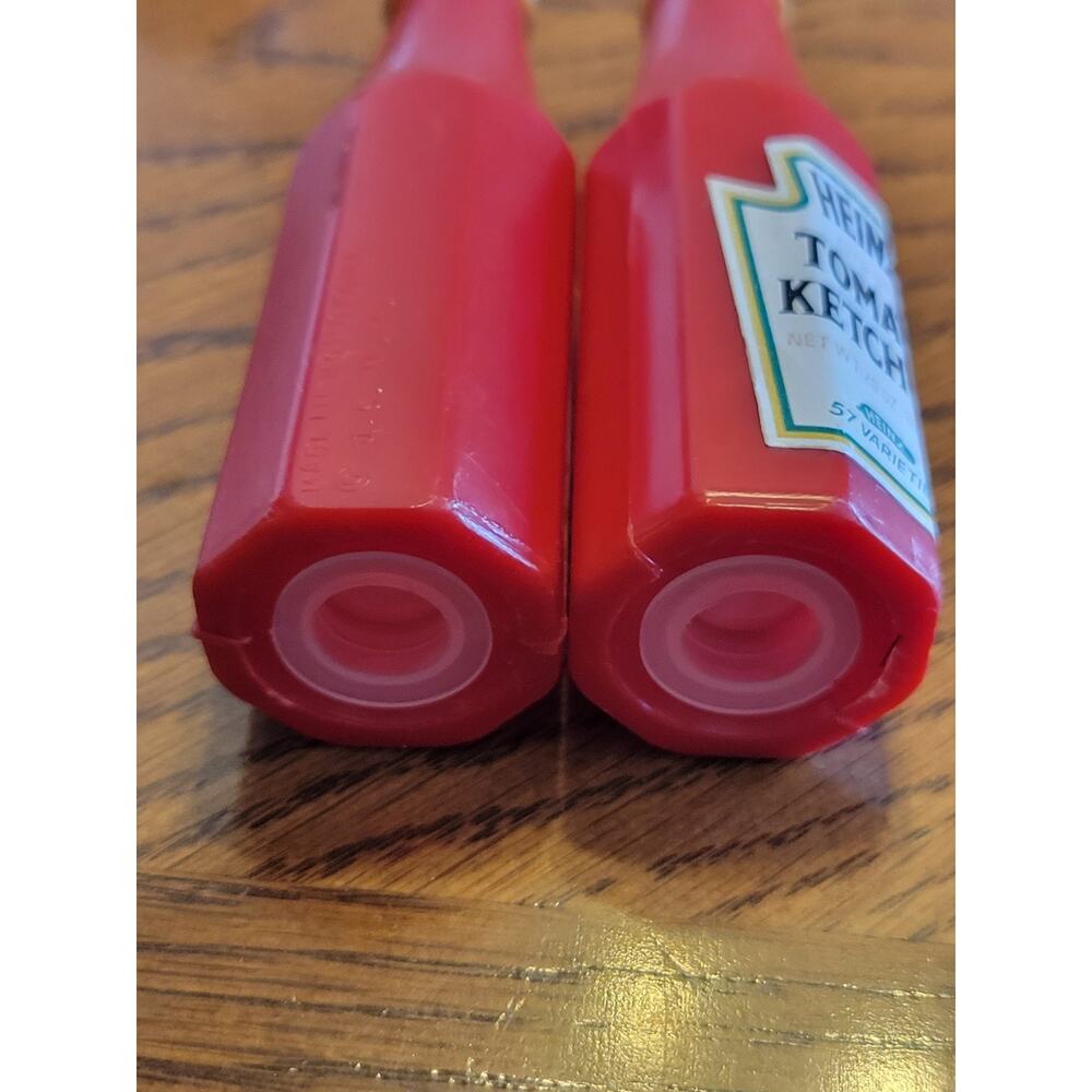 VTG Salt Pepper Shakers Heinz & Old Milwaukee Aluminum Hard Plastic Kitchen Deco - Picture 9 of 9